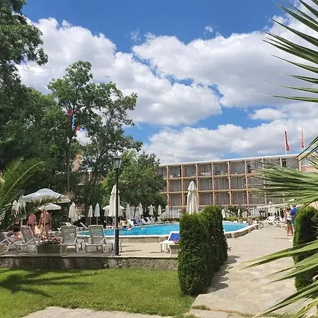 Riva 3*