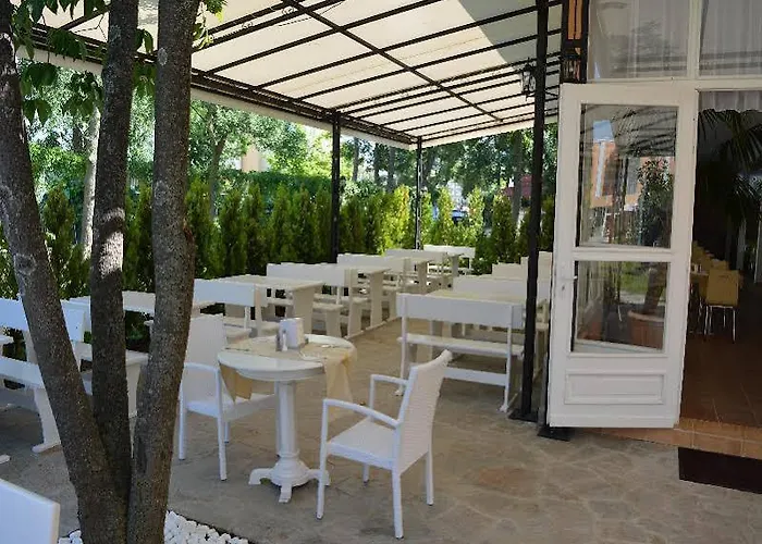 Riva מלון סאני ביץ'