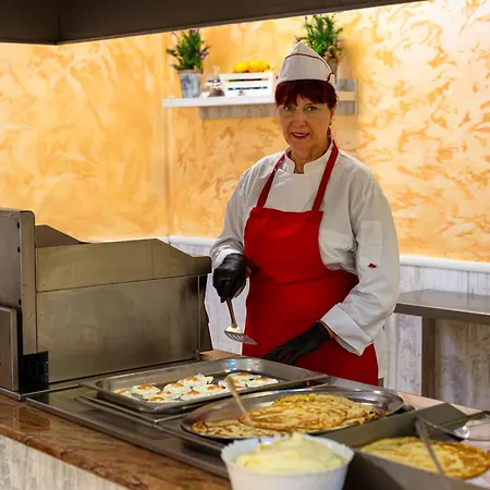 Riva Szálloda Napospart