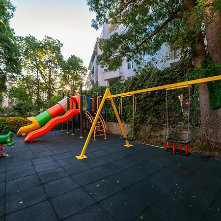 Riva Szálloda Napospart