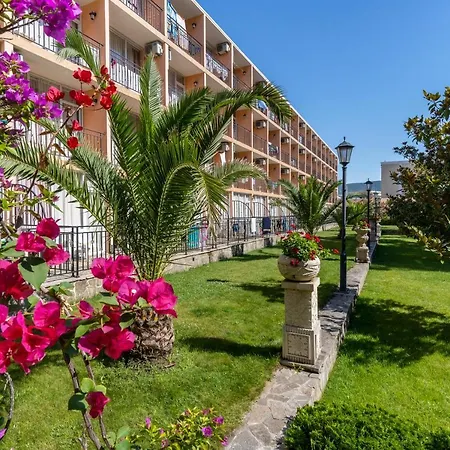 Riva Отель Солнечный берег